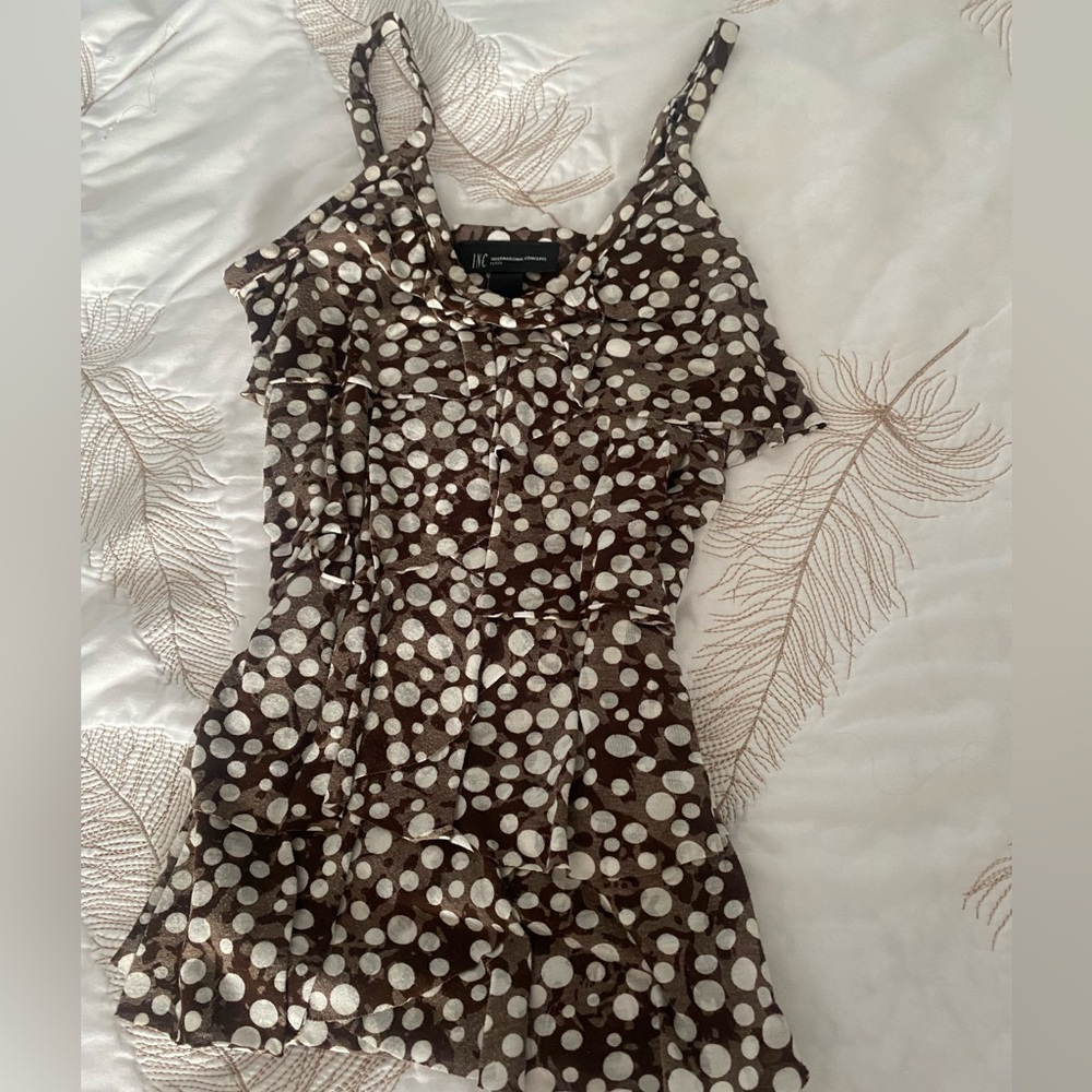brown tank w/ ruffles